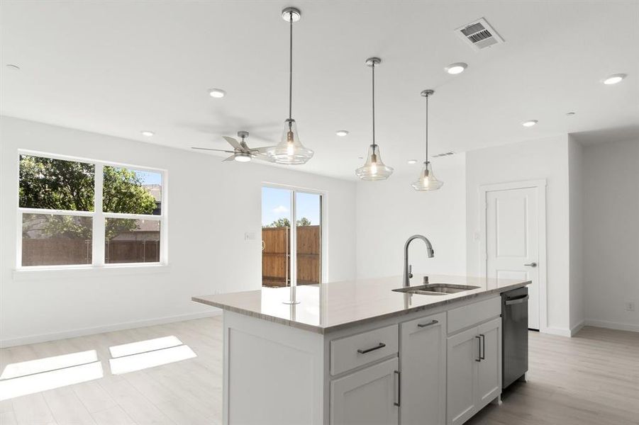 013-721ProsperLane-Wylie-TX-75098-Kitchen.jpg-SMALL 013-721ProsperLane-Wylie-TX-75098-Kitchen.jpg-SMALL