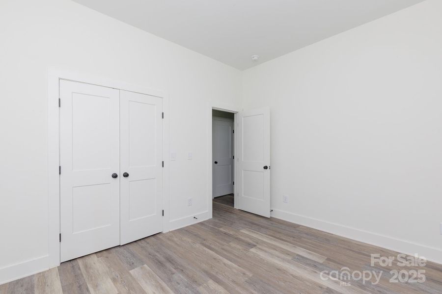 Spacious, unfurnished interior of a new home in , Gastonia (Image 23).