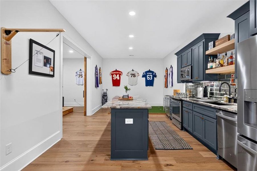 Furnished interior view inside a new home in , Alpharetta (Image 40).