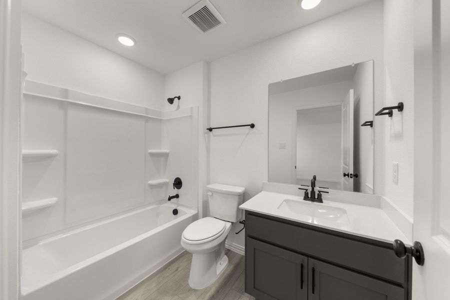 Dakota Home Plan by Ashton Woods
