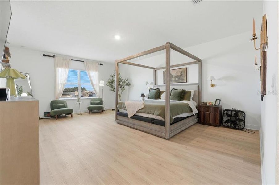 Furnished interior view inside a new home in Hills of Minneola, Minneola (Image 36).