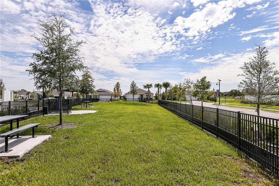 Community amenities in Windwater, Parrish (Image 16).