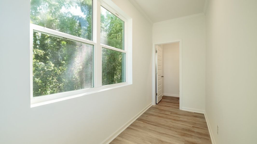 Spacious, unfurnished interior of a new home in Benteen Reserve, Atlanta (Image 19).