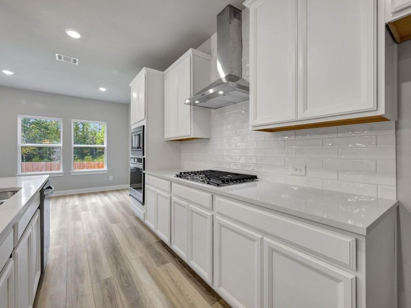 Photo is not of the actual home, but is an inspirational photo of builder’s model home and may depict options, furnishings, and/or decorator features that are not included Photo is not of the actual home, but is an inspirational photo of builder’s model home and may depict options, furnishings, and/or decorator features that are not included