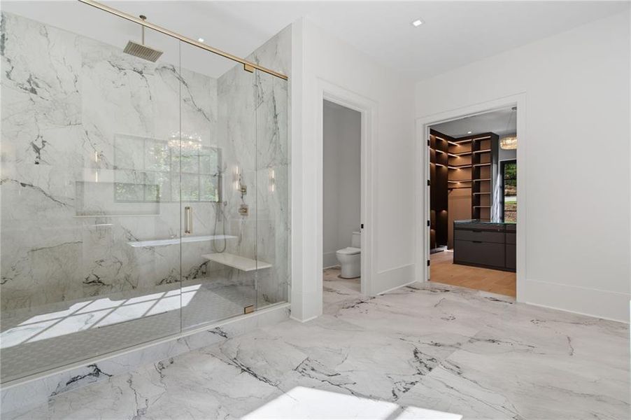 Spacious, unfurnished interior of a new home in , Alpharetta (Image 63).