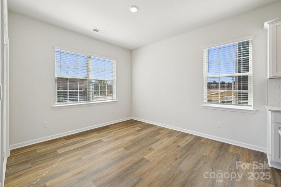 Spacious, unfurnished interior of a new home in Nolen Farm, Gastonia (Image 13).