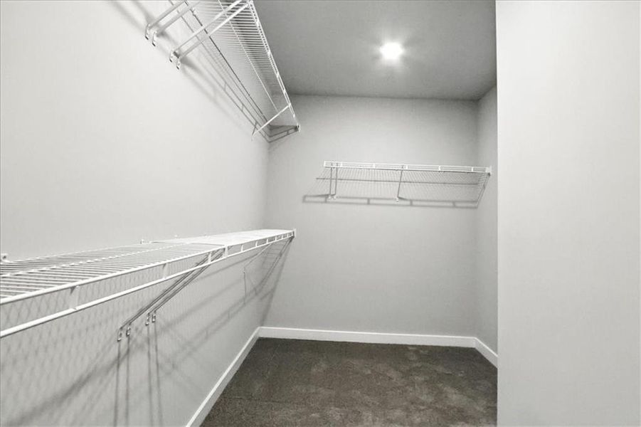 Spacious, unfurnished interior of a new home in , Jefferson (Image 37).