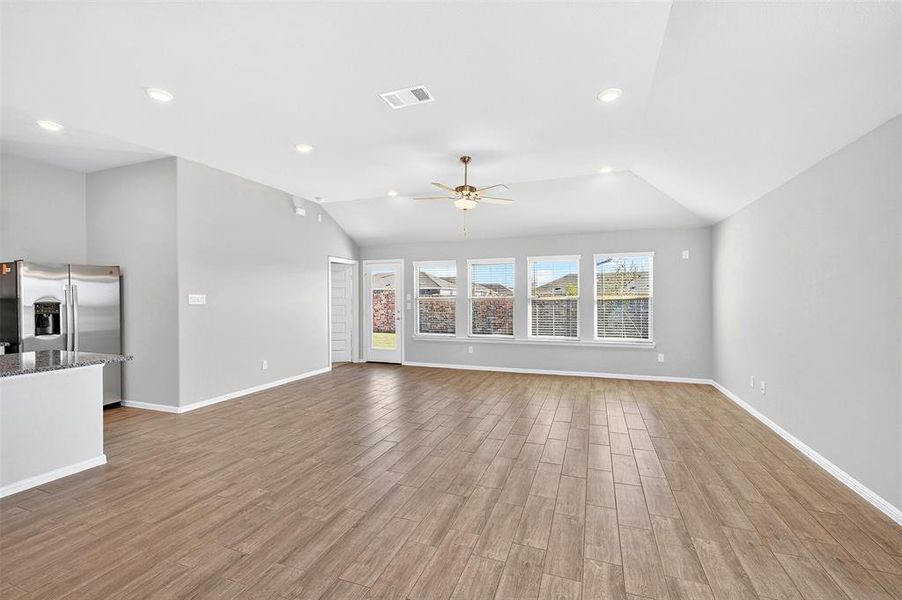 Spacious, unfurnished interior of a new home in Mobberly Farms, Pilot Point (Image 19). Spacious, unfurnished interior of a new home in Mobberly Farms, Pilot Point (Image 19).
