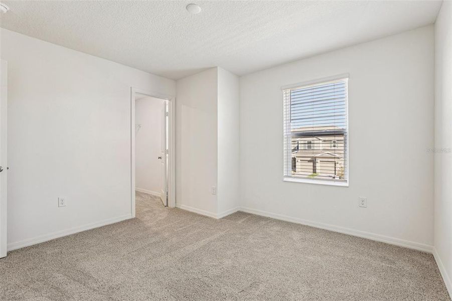 Spacious, unfurnished interior of a new home in , Lake Wales (Image 17).