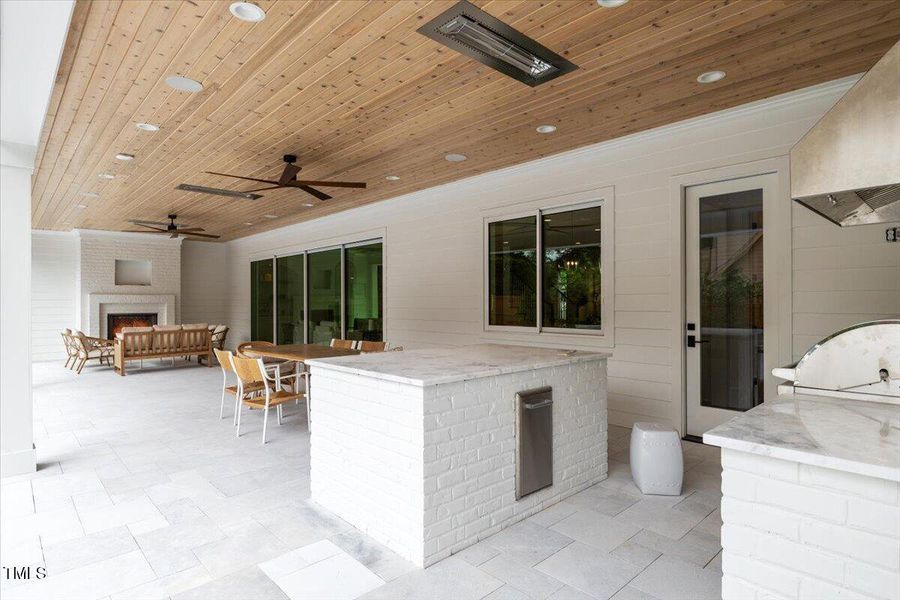 082-6844 Greystone Dr