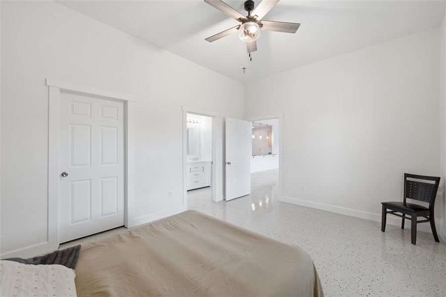 Furnished interior view inside a new home in , Leroy (Image 30).