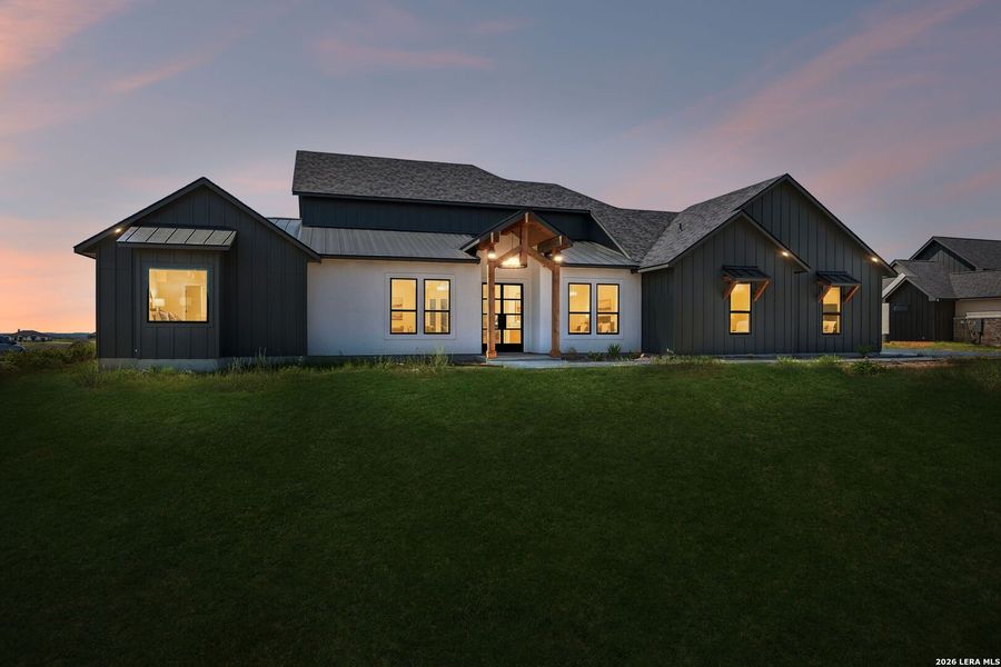 Image 38 of a home in .