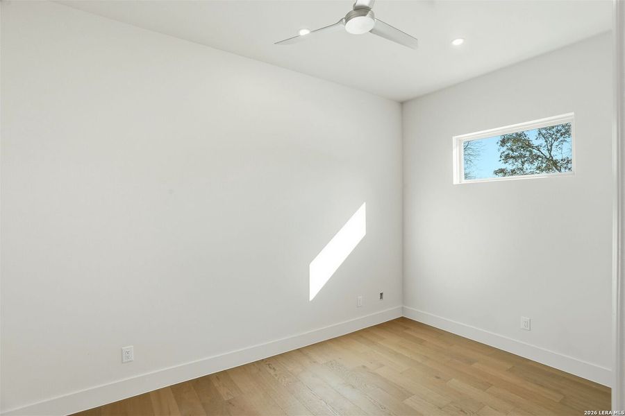 Spacious, unfurnished interior of a new home in , Terrell Hills (Image 56).