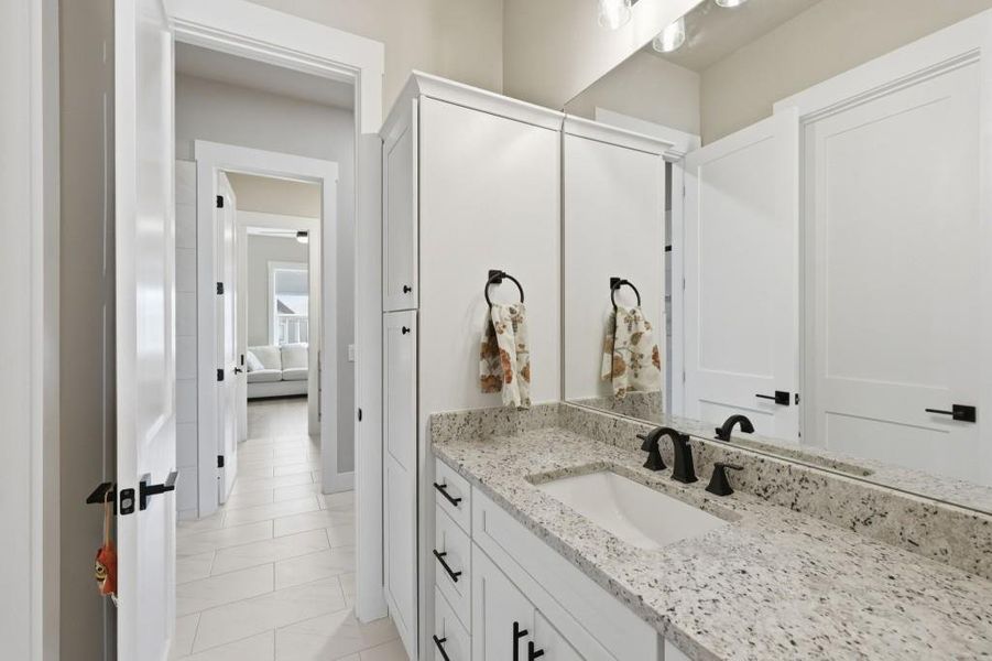 Furnished interior view inside a new home in , Jefferson (Image 34).