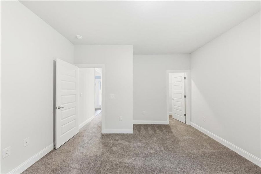 Spacious, unfurnished interior of a new home in Tuscany Hills, Douglasville (Image 35). Spacious, unfurnished interior of a new home in Tuscany Hills, Douglasville (Image 35).
