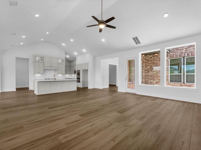 Spacious, unfurnished interior of a new home in Woodson’s Reserve, Spring (Image 26).