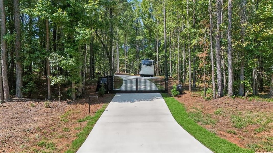 Image 75 of a home in .