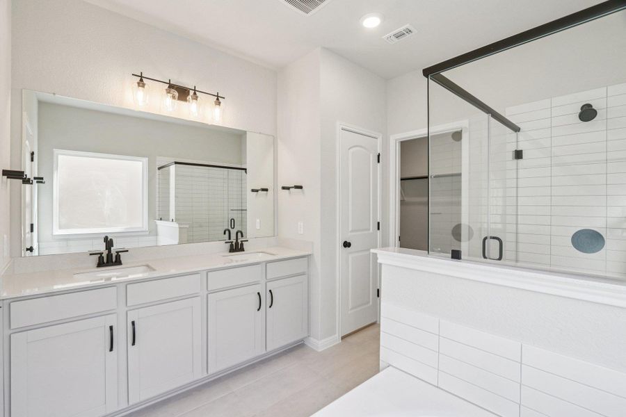 Furnished interior view inside a new home in Berry Creek Highlands, Georgetown (Image 7). Furnished interior view inside a new home in Berry Creek Highlands, Georgetown (Image 7).