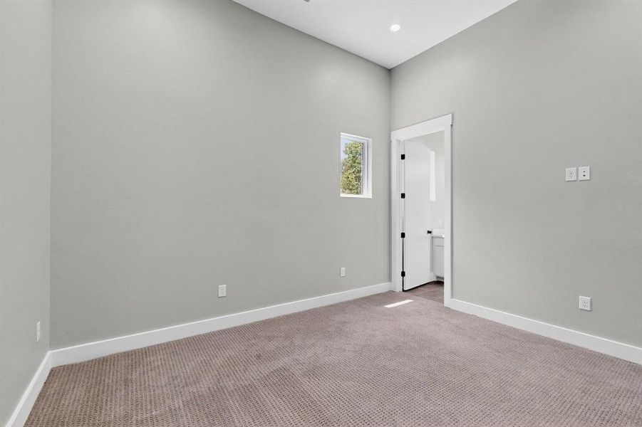 Spacious, unfurnished interior of a new home in , Kemp (Image 27). Spacious, unfurnished interior of a new home in , Kemp (Image 27).