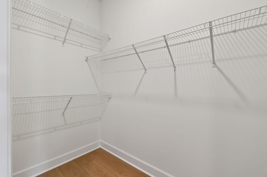 Spacious, unfurnished interior of a new home in Hendrix Reserve, Lake Worth (Image 21).