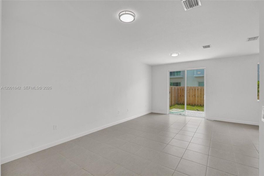 Spacious, unfurnished interior of a new home in , Homestead (Image 44).