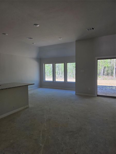 Image 10 of a home in Sundance Cove - Paintbrush Collection.