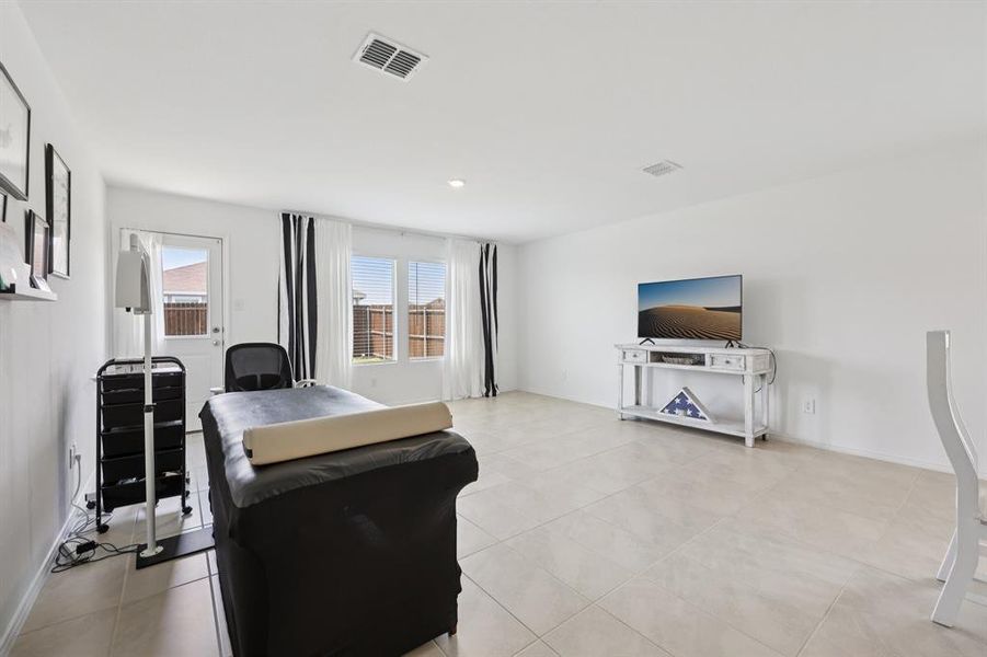 Furnished interior view inside a new home in , Crandall (Image 15).
