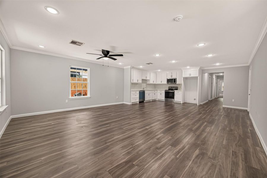 Spacious, unfurnished interior of a new home in , Houston (Image 29). Spacious, unfurnished interior of a new home in , Houston (Image 29).
