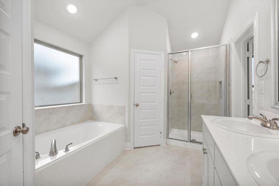 Furnished interior view inside a new home in Fox Landing, Caddo Mills (Image 17).