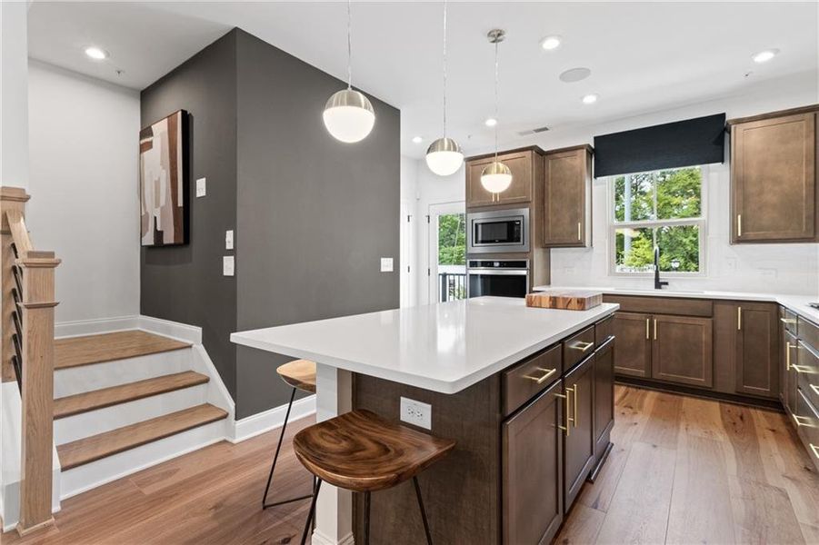 Furnished interior view inside a new home in 1871 Hollywood, Atlanta (Image 6).