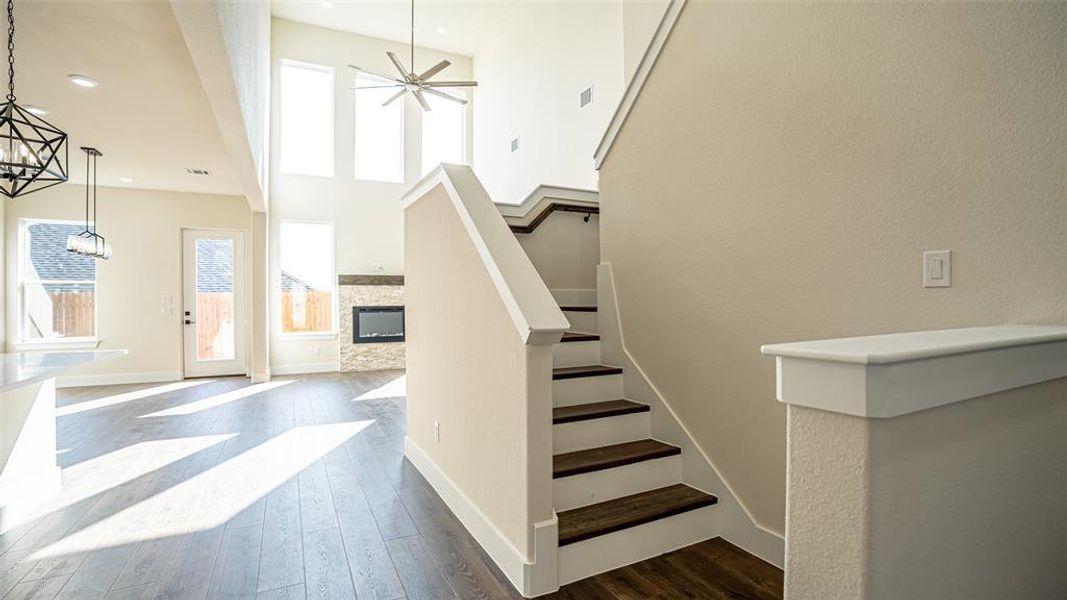 Spacious, unfurnished interior of a new home in , Granbury (Image 22).