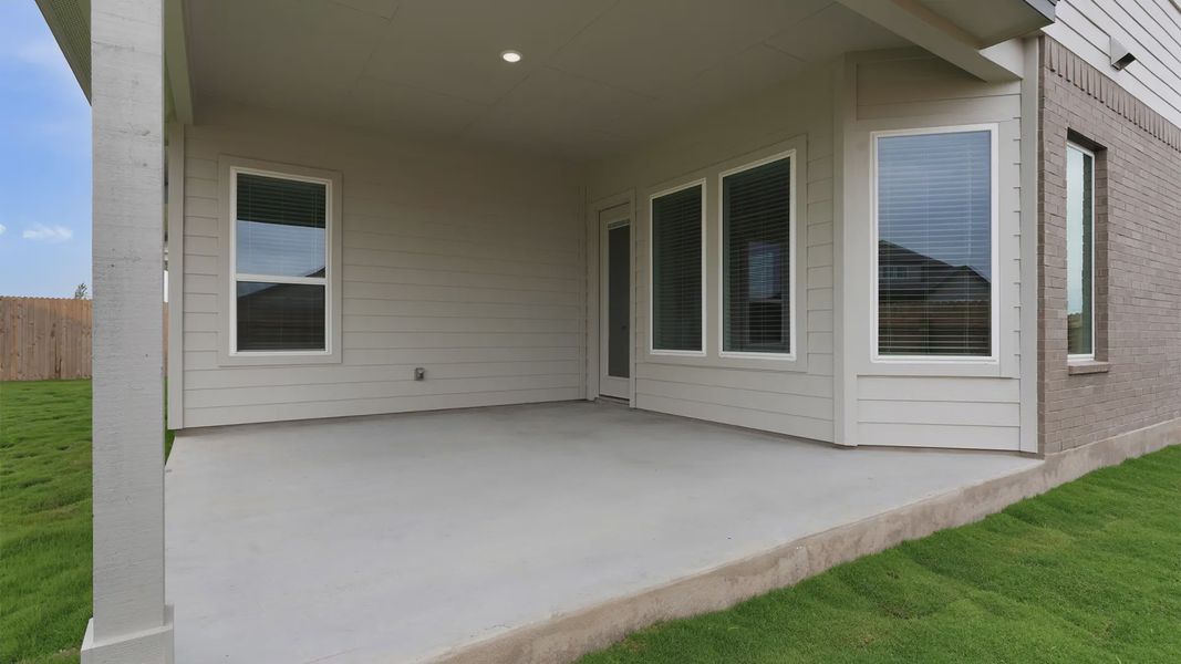 Representative exterior details of a home built from the Acadia by Chesmar Homes in Crescent Bluff, Georgetown (Image 3).