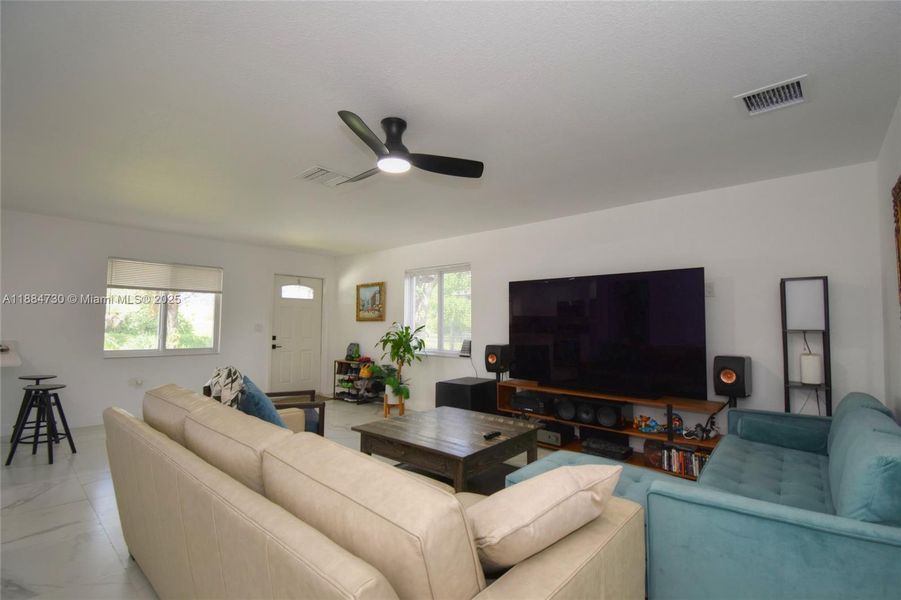 Furnished interior view inside a new home in , Fort Lauderdale (Image 21). Furnished interior view inside a new home in , Fort Lauderdale (Image 21).