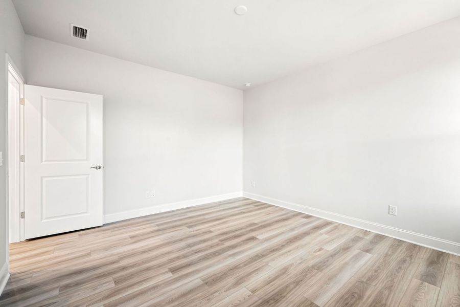 Spacious, unfurnished interior of a new home in Sun City Hilton Head, Bluffton (Image 16). Spacious, unfurnished interior of a new home in Sun City Hilton Head, Bluffton (Image 16).