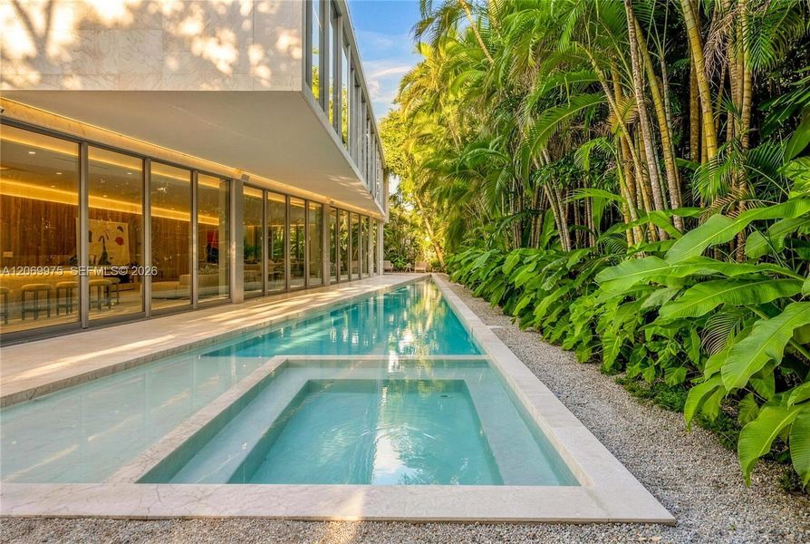 Exterior details and patio area of a home in , Miami (Image 31).