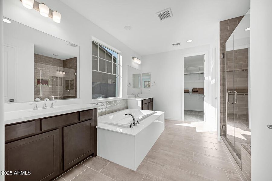 10205 W WELDON Avenue - Ready Now!