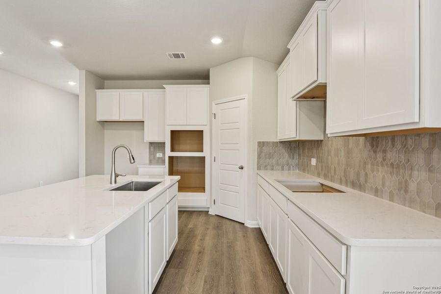 Furnished interior view inside a new home in , Cibolo (Image 12). Furnished interior view inside a new home in , Cibolo (Image 12).