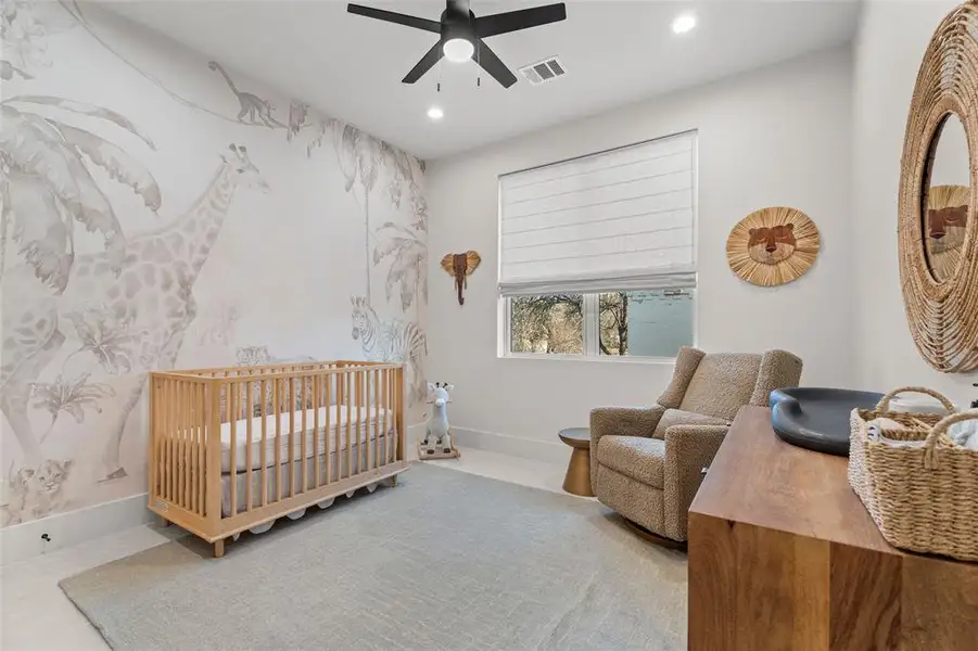 Furnished interior view inside a new home in , Dallas (Image 12).