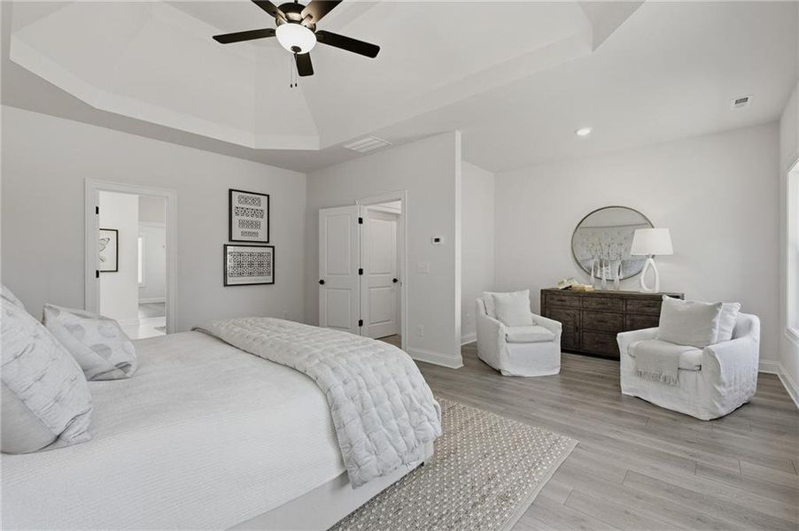 Furnished interior view inside a new home in , Ellenwood (Image 49).