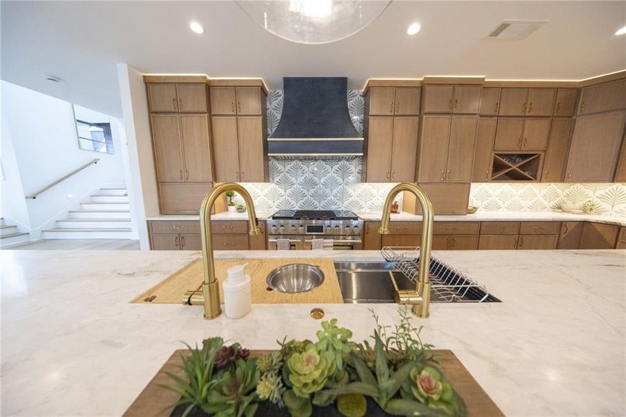 Furnished interior view inside a new home in , Gainesville (Image 15).