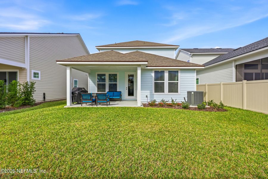 Exterior details and patio area of a home in , Ponte Vedra (Image 23).