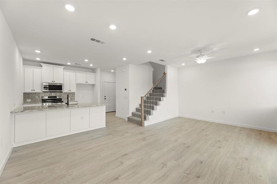 1829 Azalea_2270_Willow II_Dining (3)