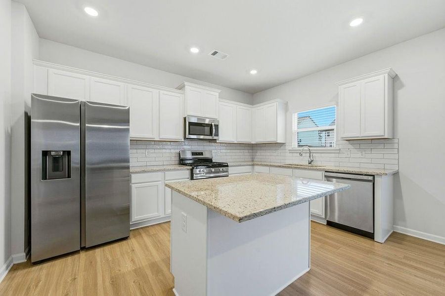 Furnished interior view inside a new home in Creekside Landing, Dallas (Image 5).