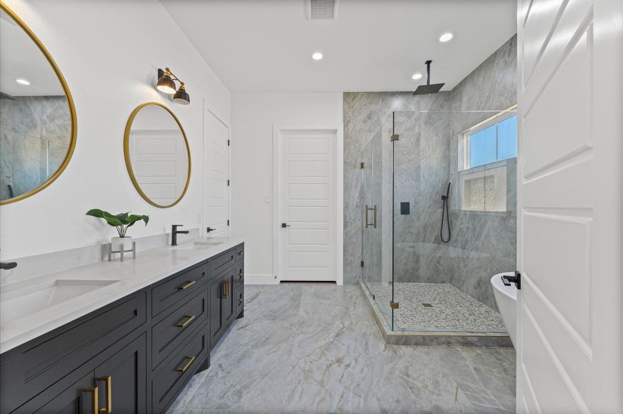 Furnished interior view inside a new home in , Conroe (Image 5).