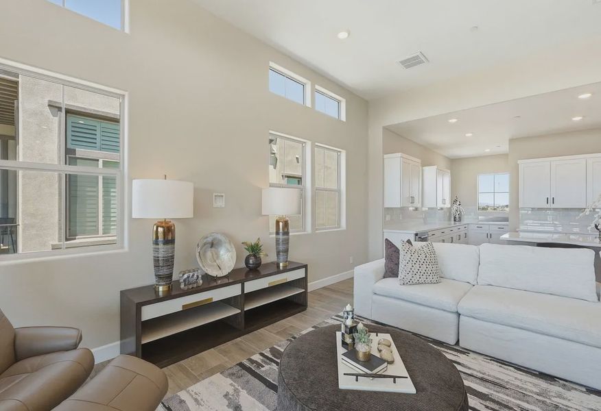 Encanterra Crescendo HS 2524 Great Room - 7 of 17