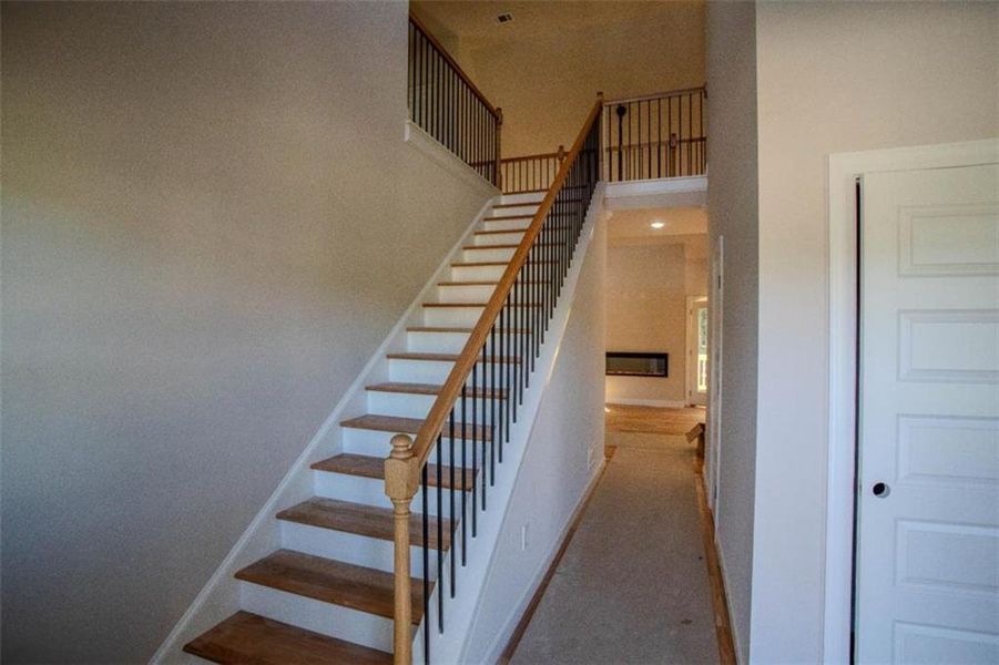 Spacious, unfurnished interior of a new home in , Villa Rica (Image 11).