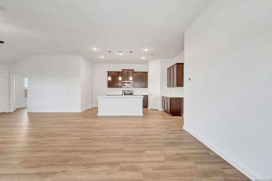 Spacious, unfurnished interior of a new home in Legacy Hills, San Antonio (Image 30).