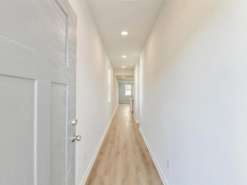 Spacious, unfurnished interior of a new home in Liberty Estates, Cleveland (Image 12).