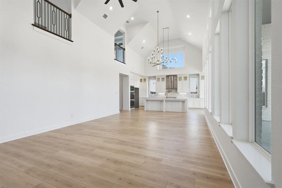 Spacious, unfurnished interior of a new home in Saddle Star Estates, Rockwall (Image 27). Spacious, unfurnished interior of a new home in Saddle Star Estates, Rockwall (Image 27).