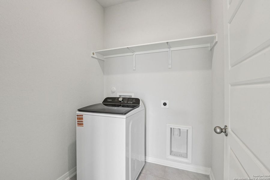 Close-up of interior finishes inside a home in Estancia Ranch - Premier Series, San Antonio (Image 16). Close-up of interior finishes inside a home in Estancia Ranch - Premier Series, San Antonio (Image 16).